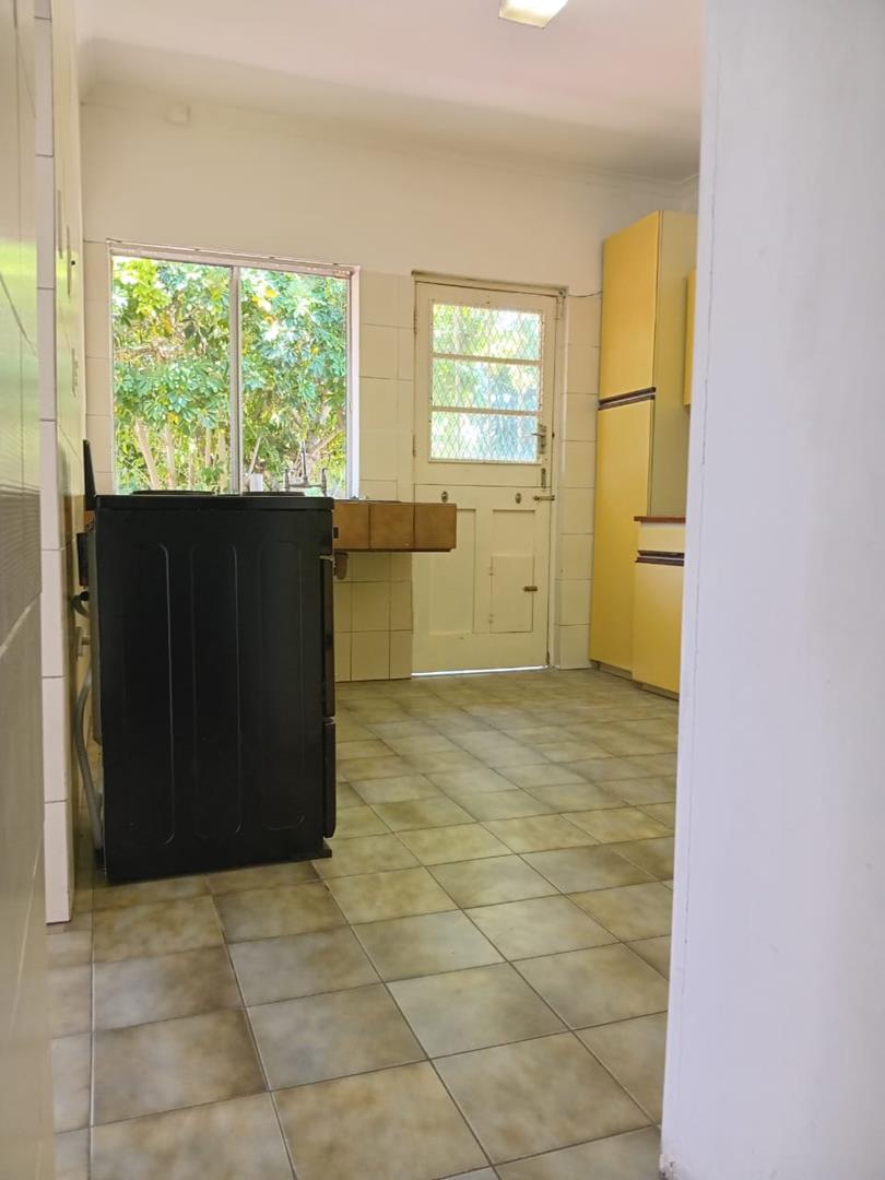 To Let 5 Bedroom Property for Rent in Rondebosch Western Cape